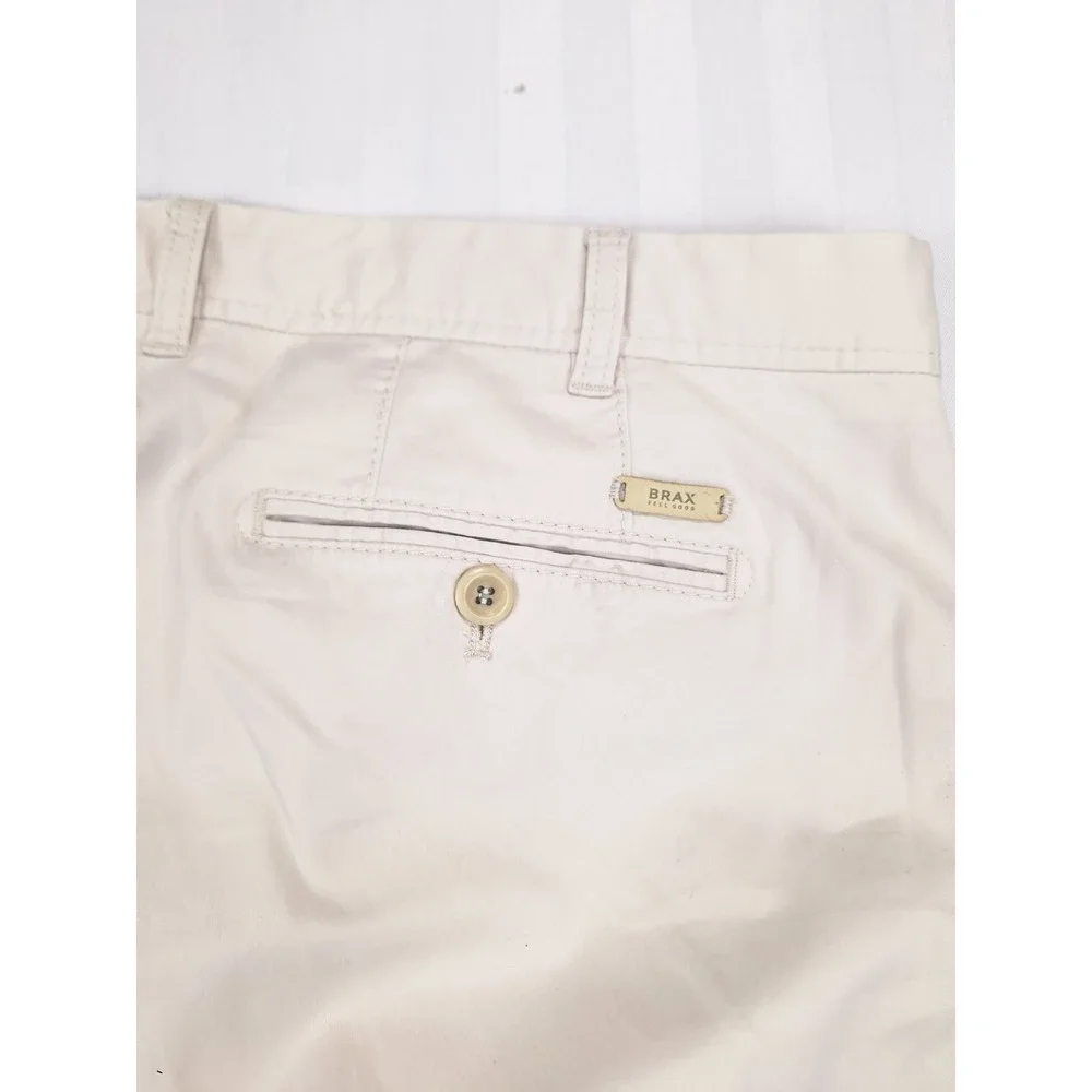 Brax Feel Good Mens Beige Chino Pants Flat Front Regular Fit Size 42x29 Chinos